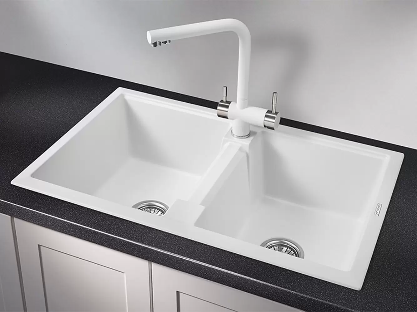 Кухонная мойка кварцевая Granula 8101
